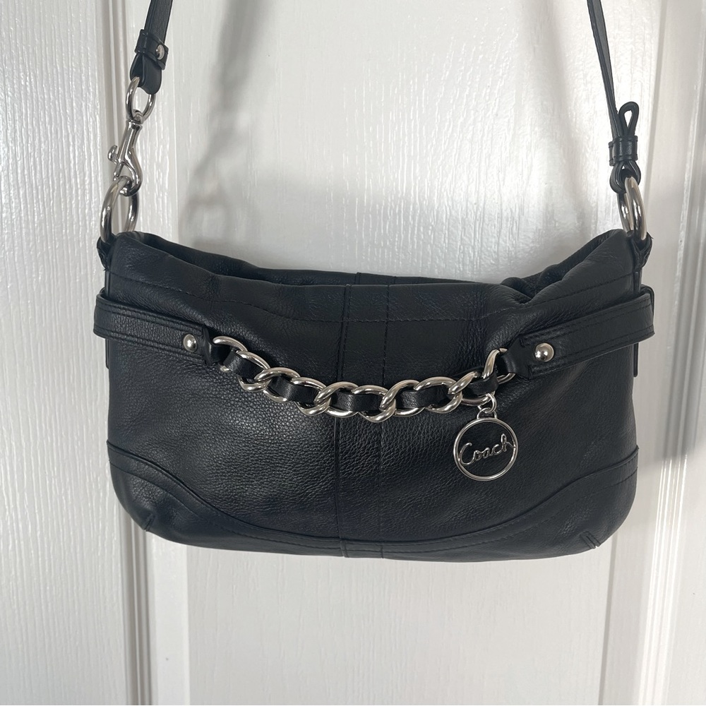 EUC COACH pebbled leather chain crossbody bag